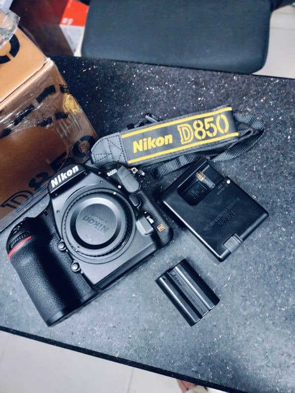 Nikon D850 camera body 11