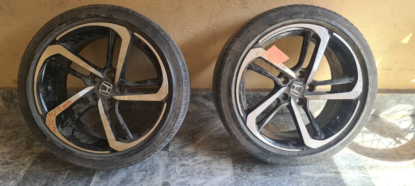 18 inches low profile tyres with rims 1