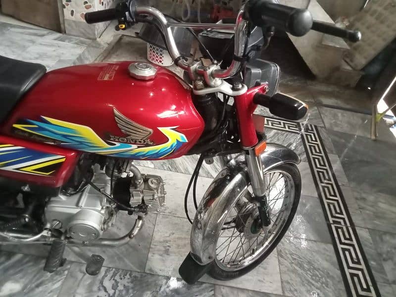 good candision Honda 70 7