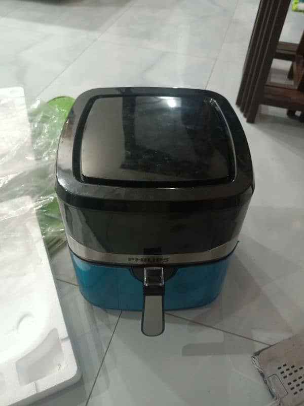 Philips airfryer xxxl model 9.2 litter 4