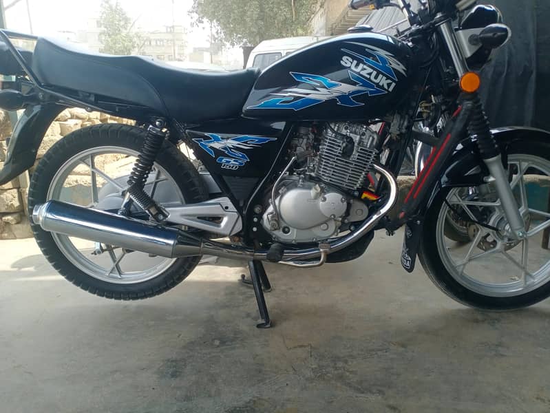 Suzuki GS-150cc SE. Mint Condition 8