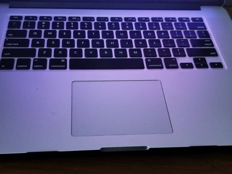 Macbook Pro 2015 Mid 1