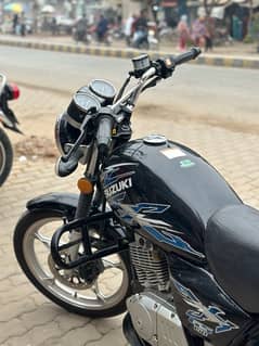 Suzuki GS 150 SE Black New Condition