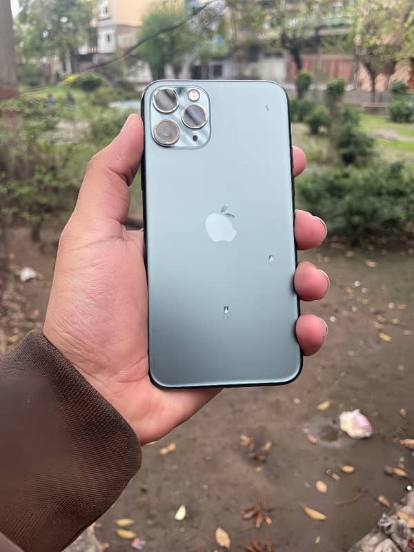 iPhone 11 Pro 0