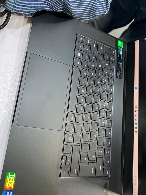 Razer Blade 15 Advance 2021 (Late) RTX 3080 , i7 11th Gen, 240 Hz QHD 1