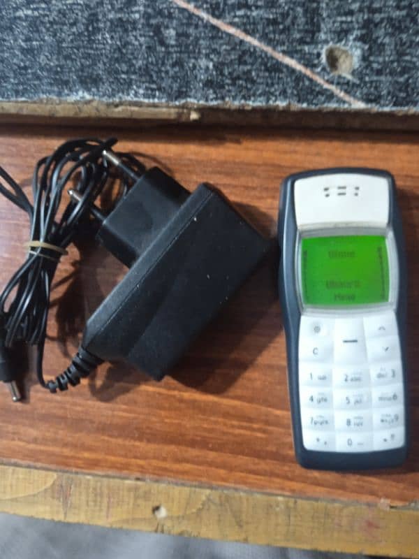 Nokia 1100 good 4