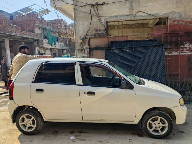 Suzuki Alto 2012 3