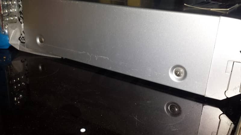 Panasonic DMR-ES30V DVD recorder/VCR combo 8