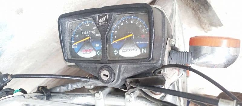 Honda 125 self start 1