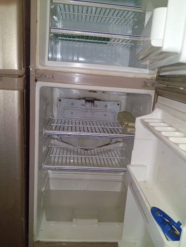 Small size fridge 0