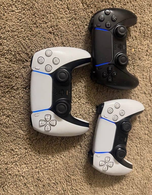 PS5 Controllers Original White Black Camo Used 0