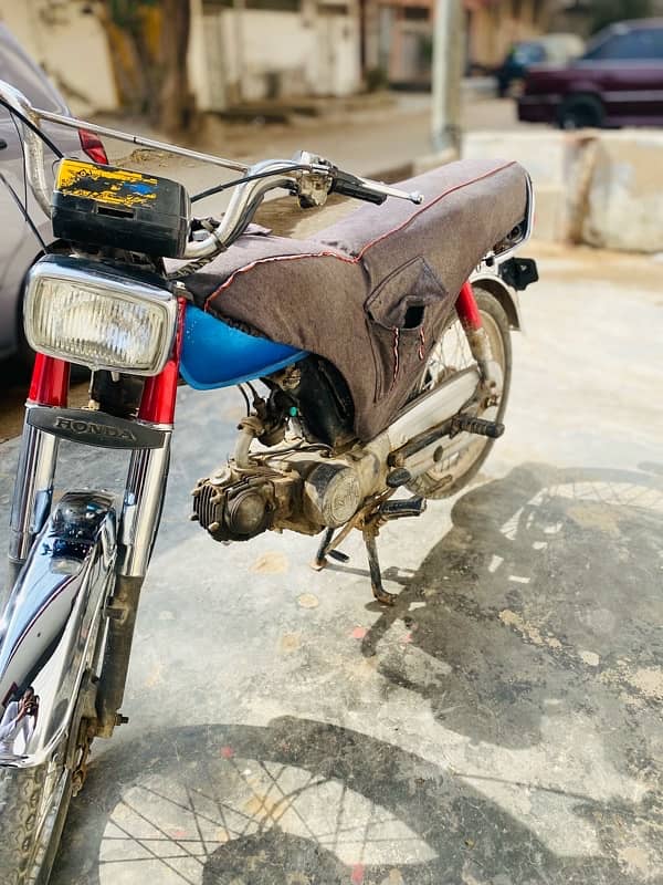 Honda Cd 70 Karachi Number 4