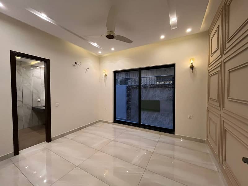 100% Original Pic Beautiful Brand New House For Sale In State Life B Block 10