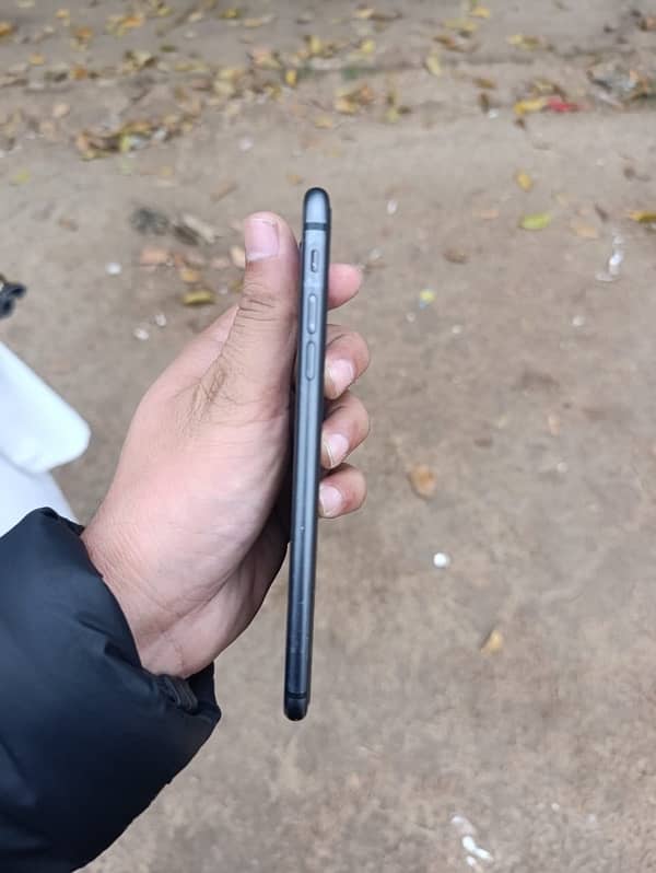 iphone 8 plus PTA approved 5