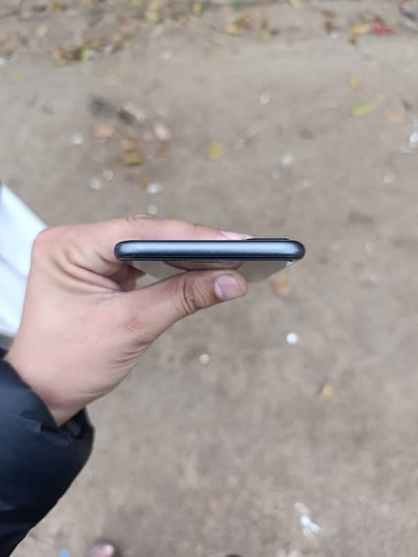 iphone 8 plus PTA approved 6