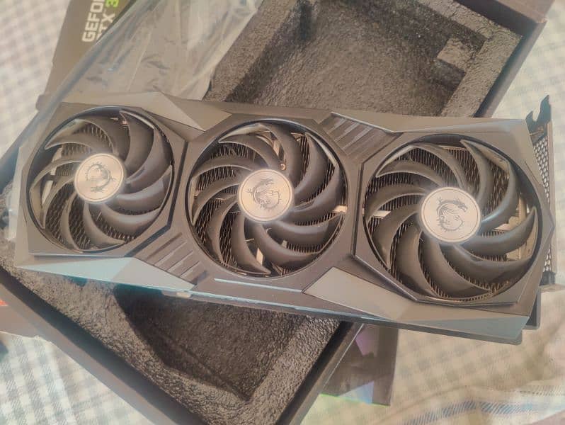 RTX GeForce 3080 10 GB DDR6X 2