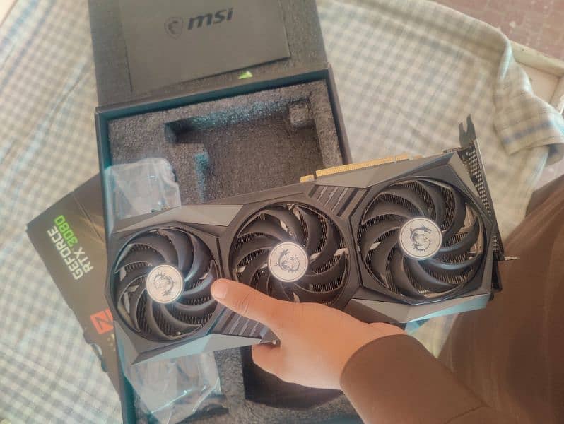 RTX GeForce 3080 10 GB DDR6X 8