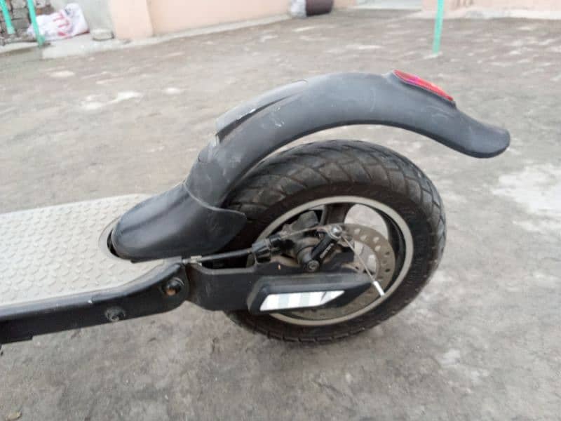 I am selling my scooty 6