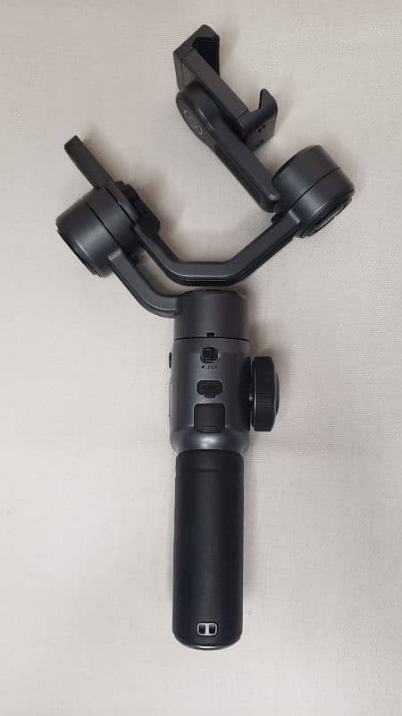 ZHIYUN SMOOTH 5 4