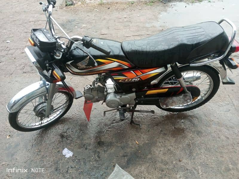 bike bilkul oky hai koi kam ni hony wala rabta number. 03486041342 2