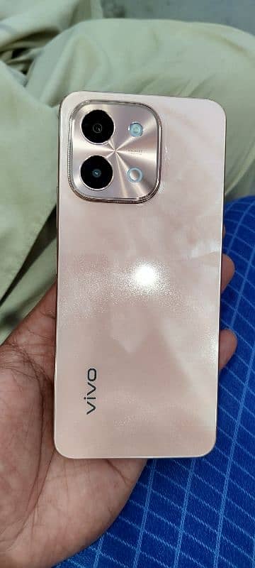 Vivo y28 1