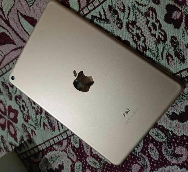 IPAD MINI 5 WITH BOX 4