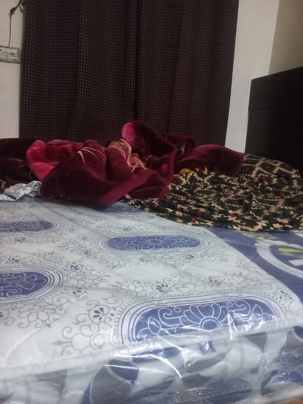 sir 10 din used huwa mattress 0