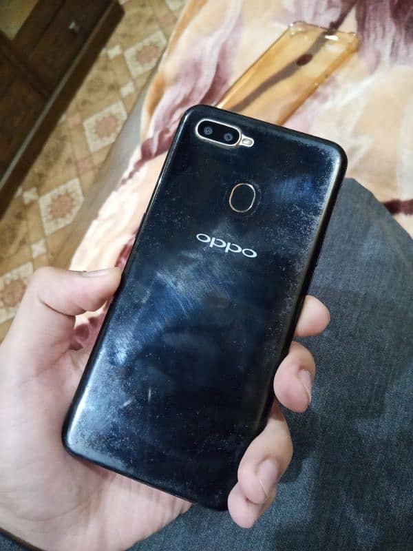 selling oppo A5s 1