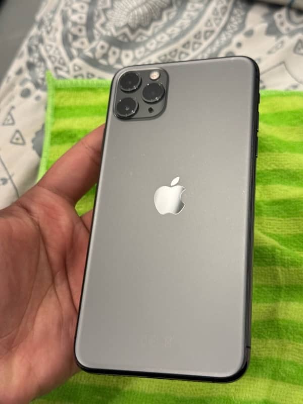 iPhone 11 Pro Max factory unlock 64 Gb grey non pta 3