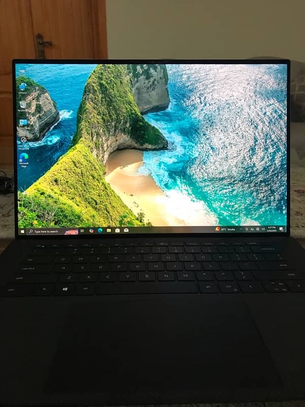 Dell pricison 5550 UHD display and touch 2