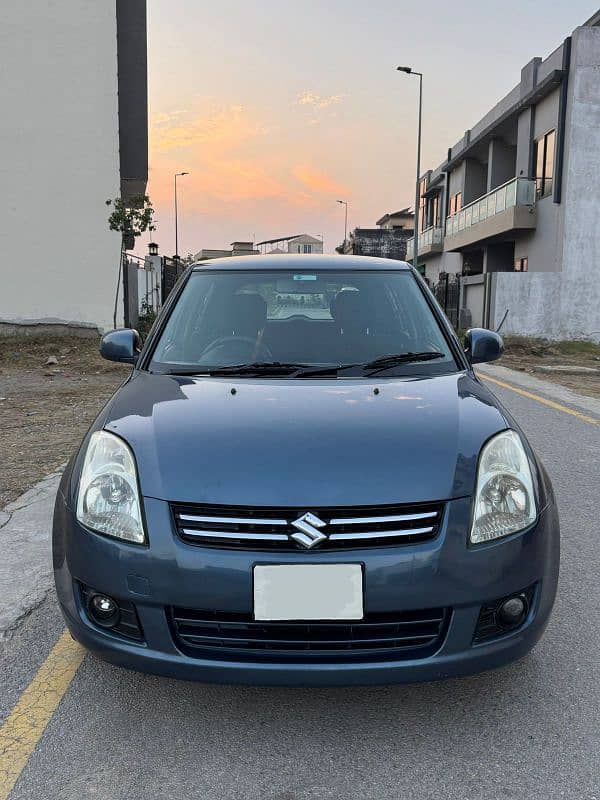 Suzuki Swift 2010 DLX in Outlcass Condition 8