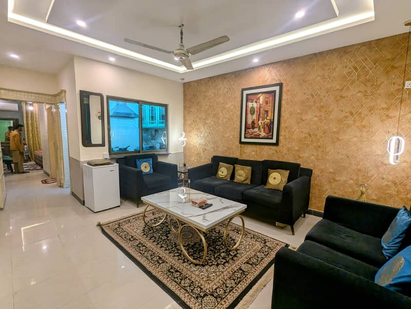 1 BHK luxurious apartment in F-11 on daily basis rent 3