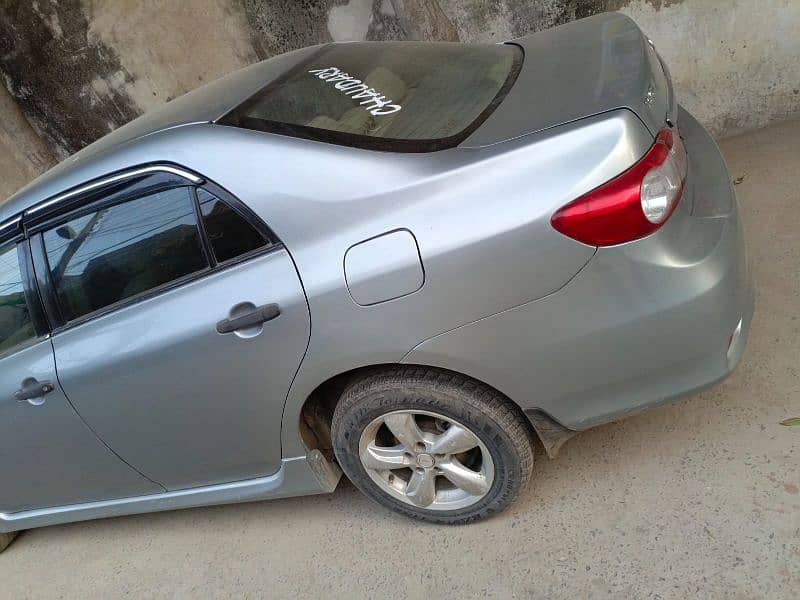 Toyota Corolla GLI 2012 4