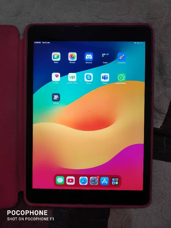 iPad 9th Gen, 64GB, Space Gray with Apple pencil- Excellent Condition 1