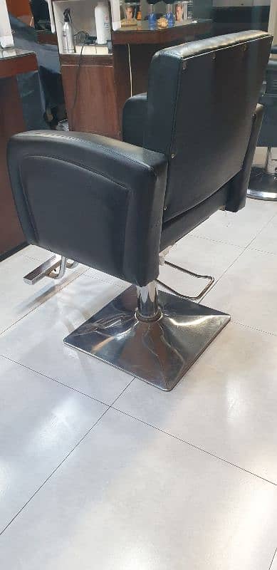 cutting chair female 2 65000 0