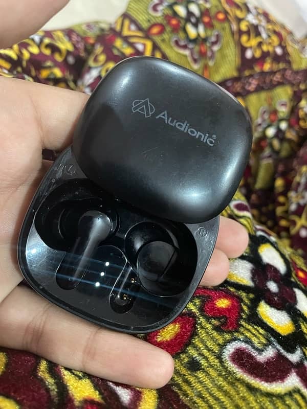 Audionic 550 airbuds 1