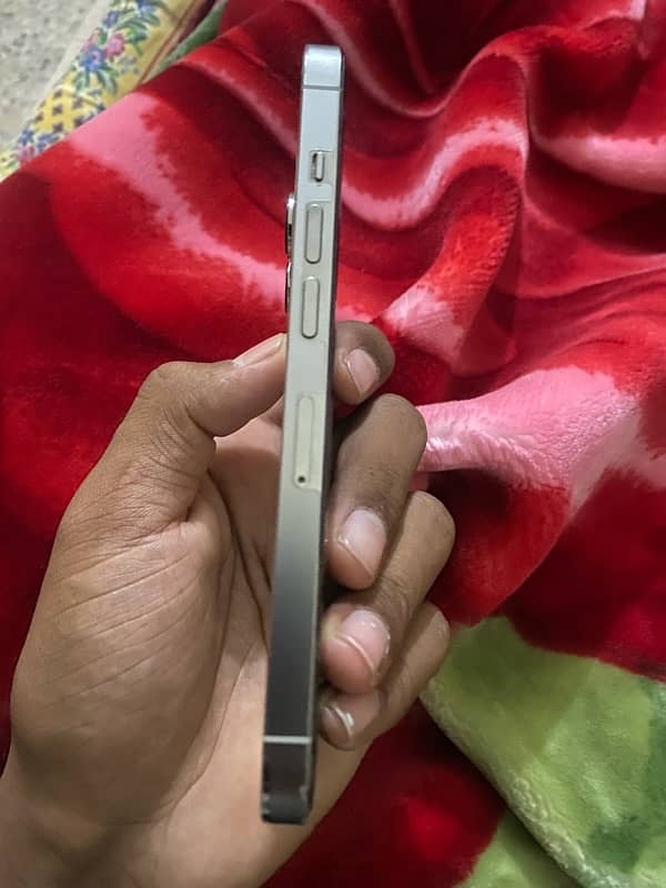 Iphone 13 pro Non Pta with packing 2