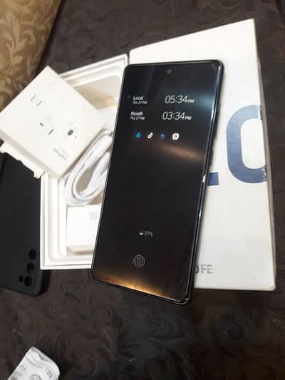 Samsung S20 FE water pack 6GB 128GB with box