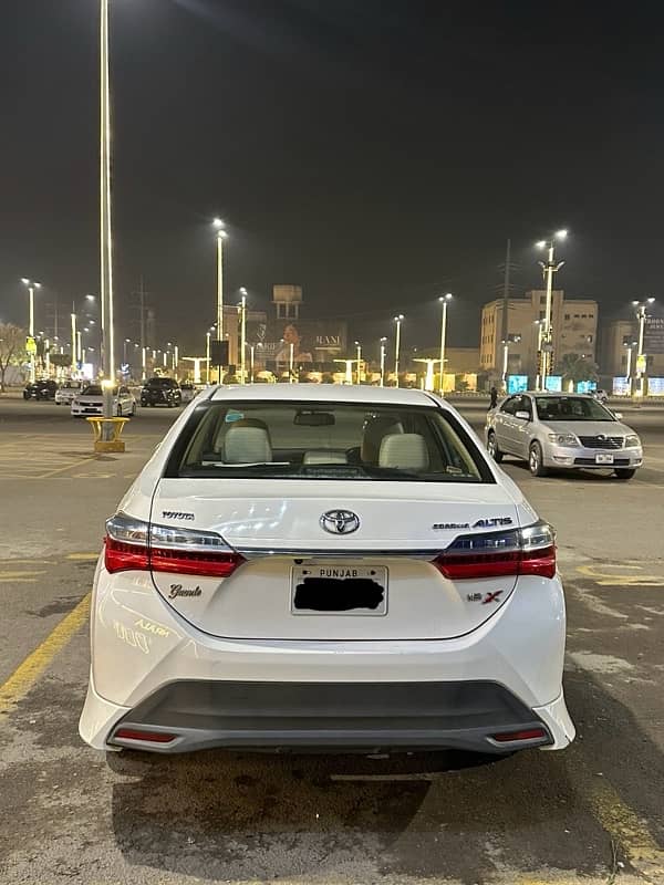 Toyota Altis Grande 2021 4