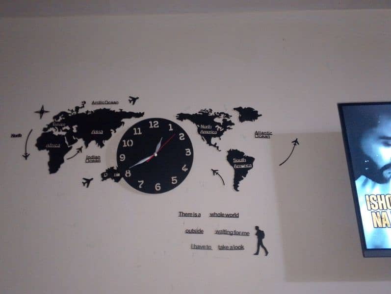 wooden wall clock 0