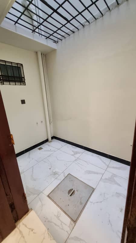 120 SQ YARDS SINGLE BELT HOUSE FOR SALE IN GULSHAN E IQBAL 13D2 11