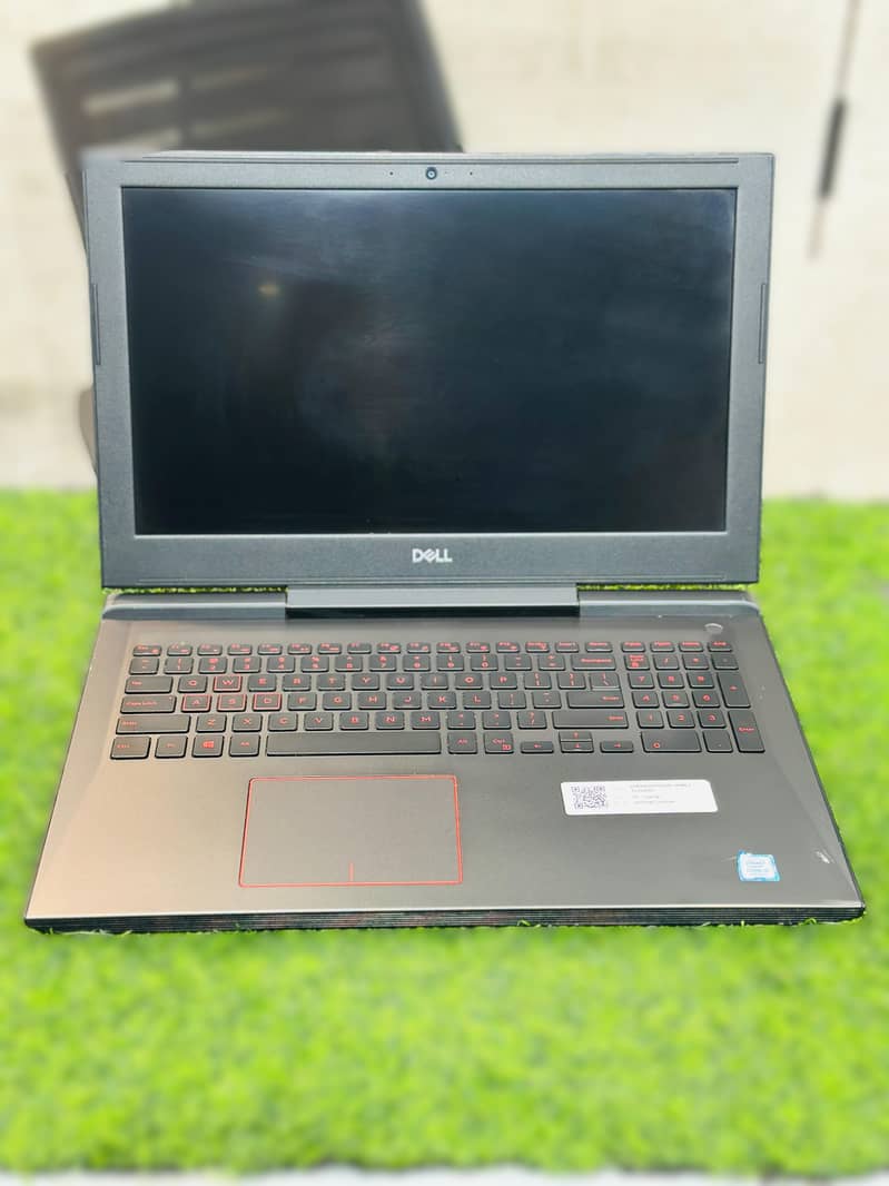 Dell Inspiron 7577 Core i5-7300HQ 16GB RAM 256GB SSD GTX 6GB 1