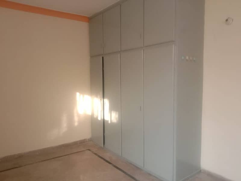 Buy A 10 Marla Upper Portion For rent In Allama Iqbal Town 7