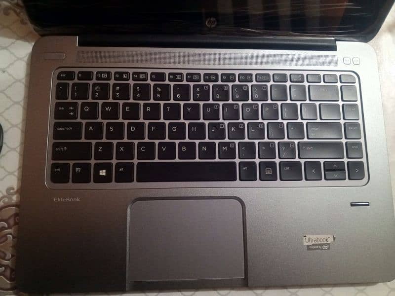 Hp Elitebook Folio, FHD Display, Backlit Keyboard, metal body 1