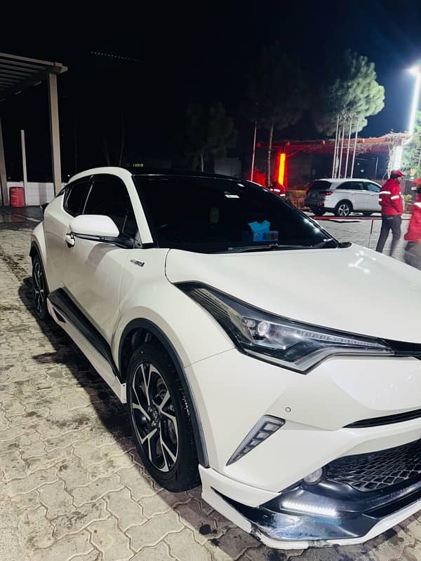 Toyota C-HR 2017 2