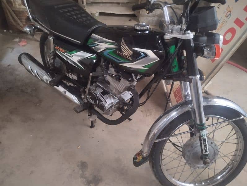 Honda CG 125 2023 karachi 03122132753 6