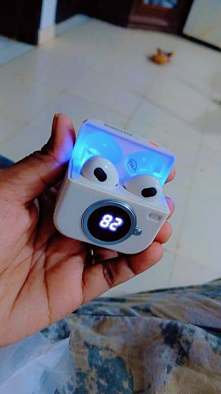 camera style Earbuds 2