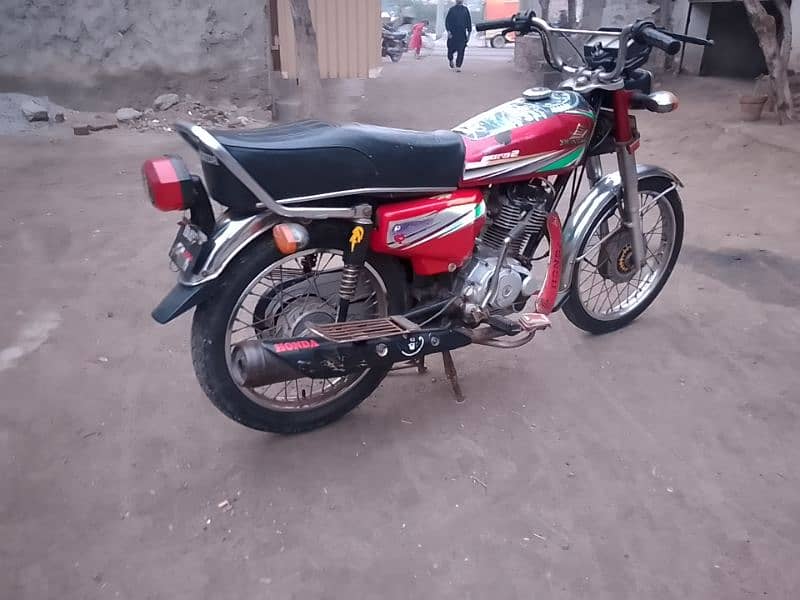 Honda CG 125 model 2013 03127915119 5