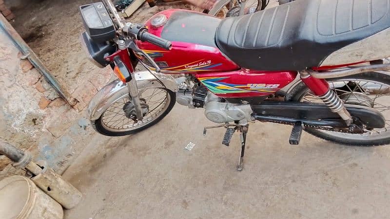 urgent sale bike koi kam ni honey wala rabta no 03055261958 1