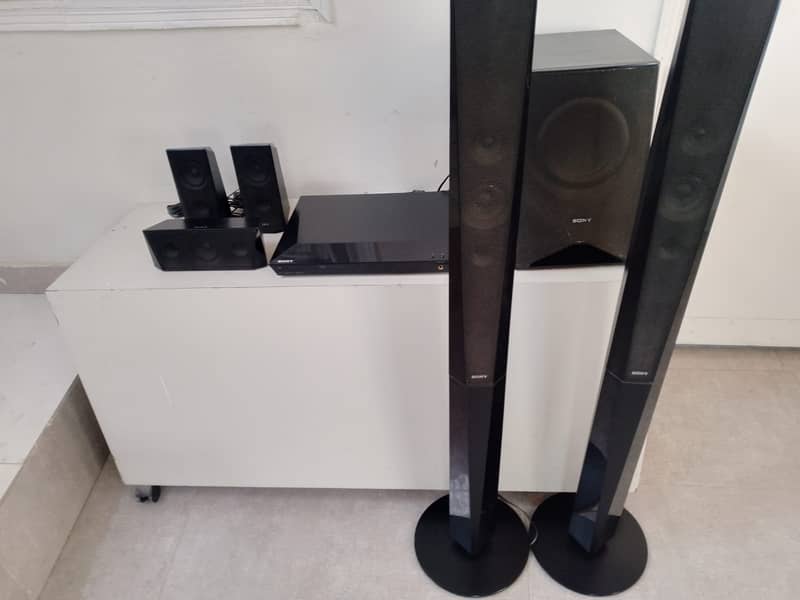 Samsung Home Theater Model no HBD-DZ650 0